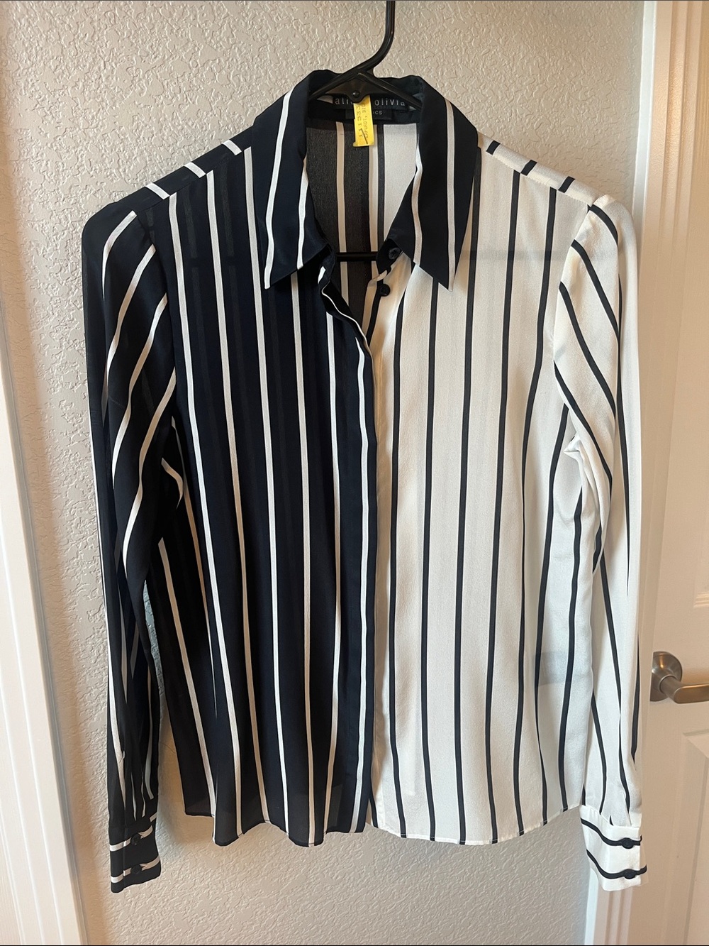 Alice + Olivia striped SILK BLOUSE size XS with flaws